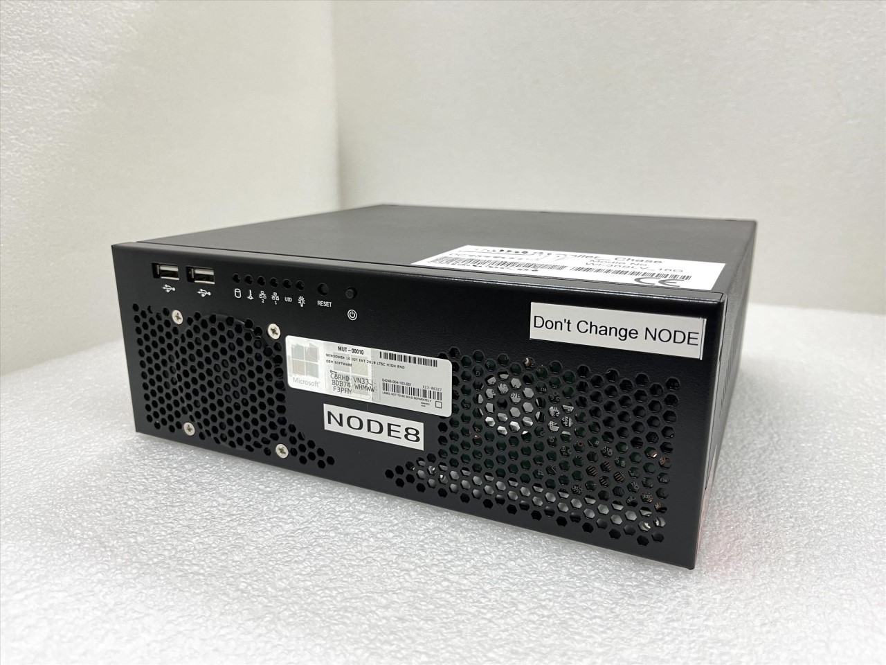 MC3 Controller-Chase W10(WI-30SLV_16G_WIN10_4790 CORE i7 MINI-ITX工業電腦)