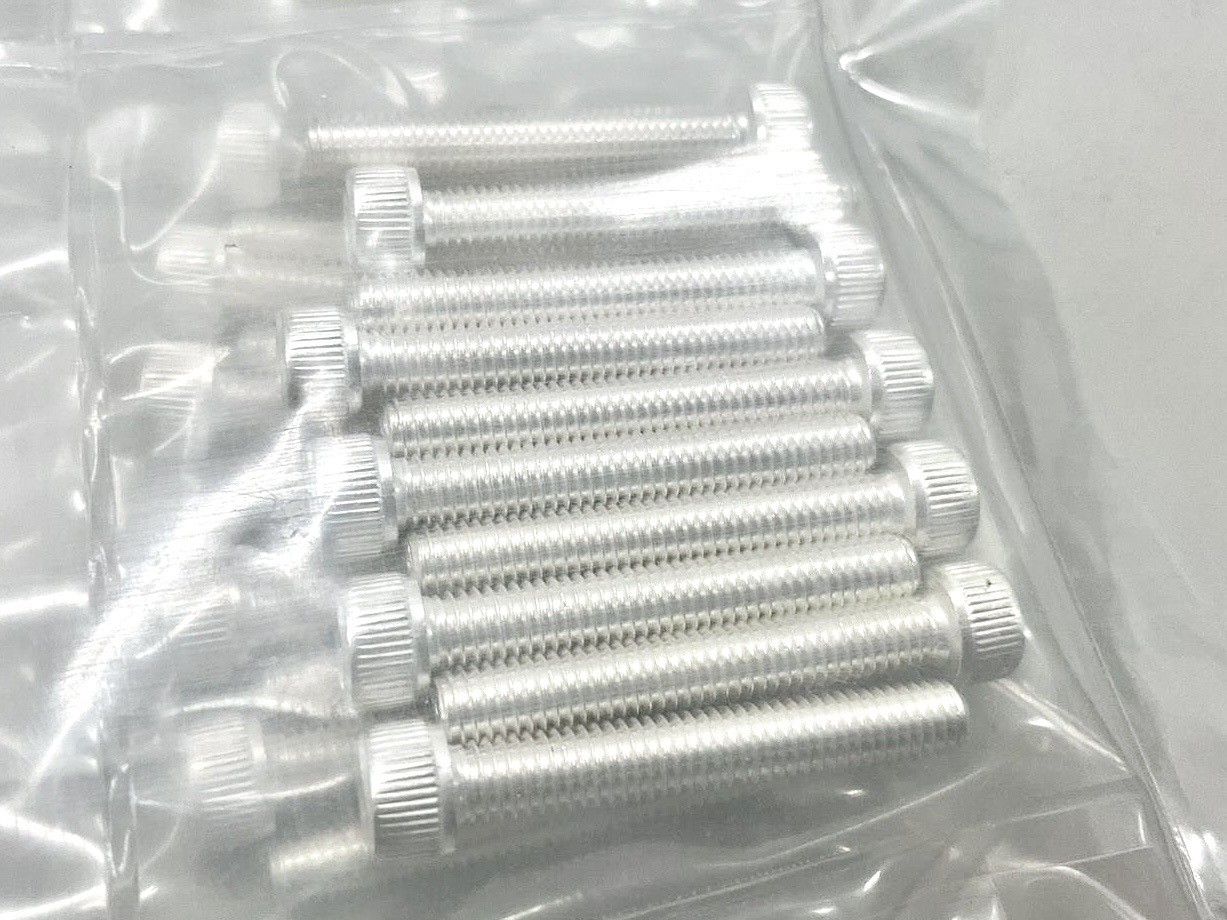 Screw, SktHd Cap, 10-32 x 1-1/4, Silver